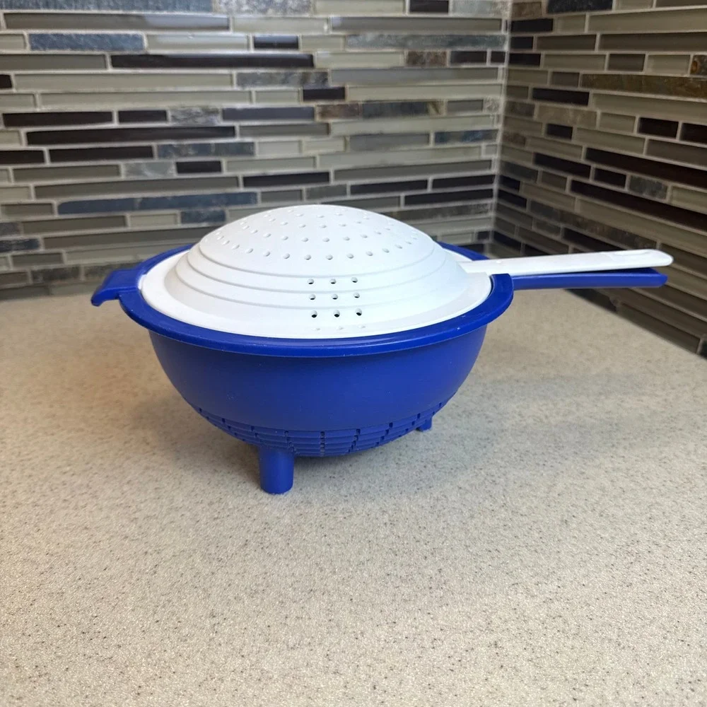 Tupperware Double Colander Strainer Set Blue & White 2149A-2 2150A-1 with Handle